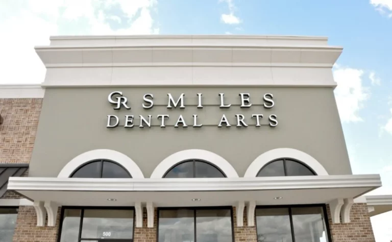 cr smiles office 1