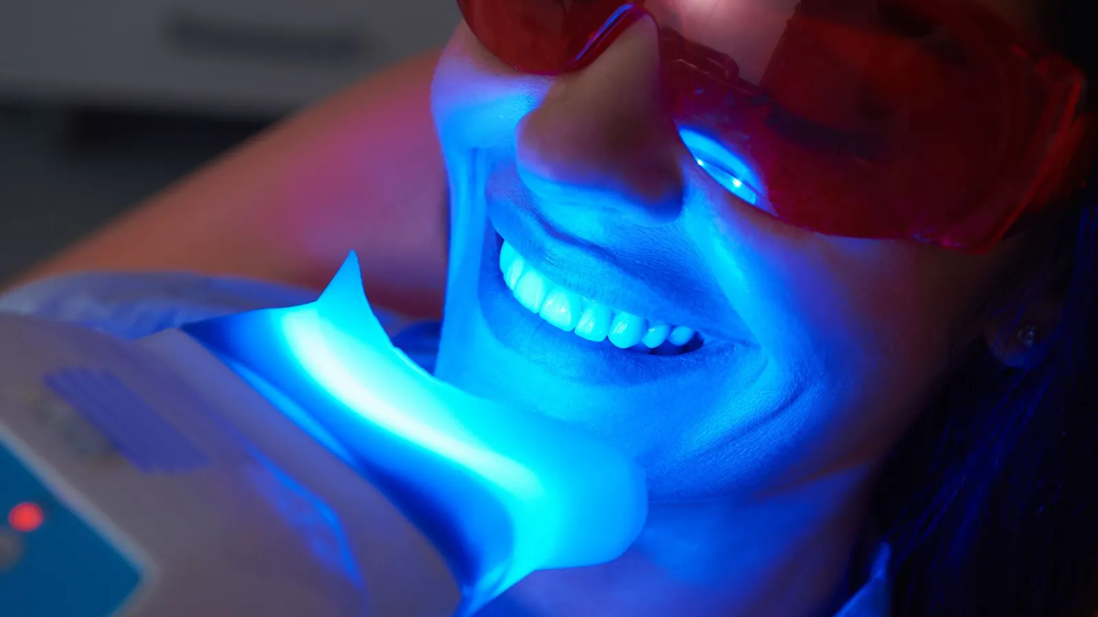 zoom teeth whitening